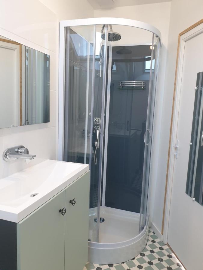 Gite Atypique Avec Jacuzzi Hillion Extérieur photo